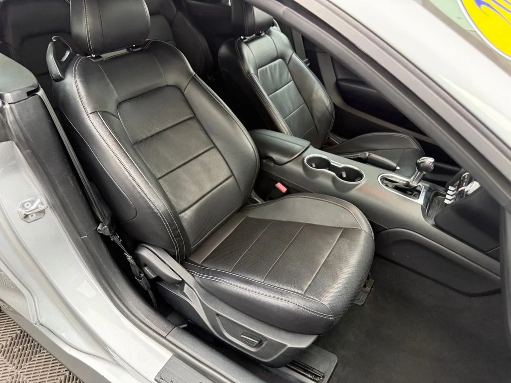 Used 2023 Silver Ford EcoBoost Premium image 34