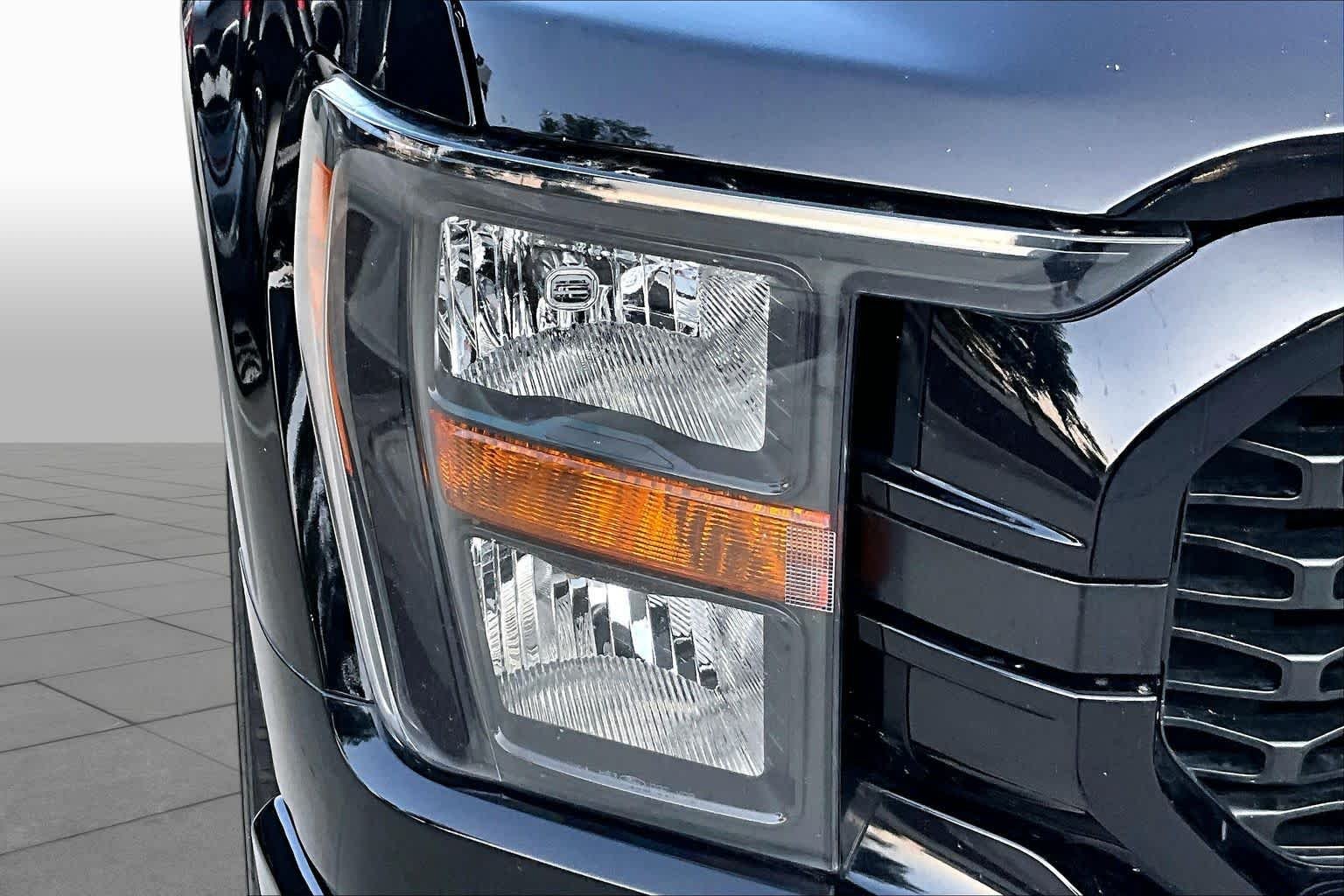 Used 2023 Agate Black Metallic Ford XL image 30