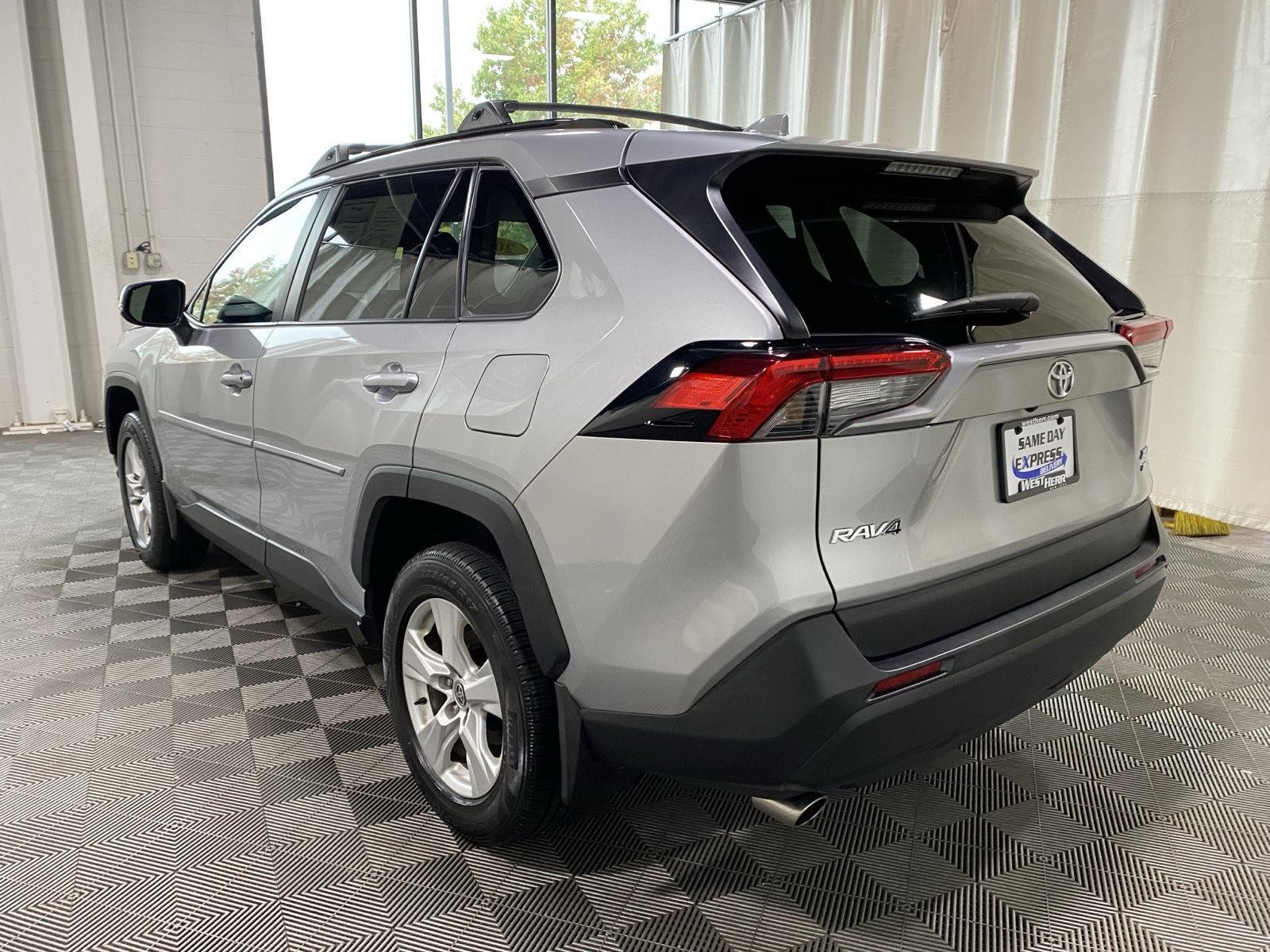 Used 2021 Silver Sky Metallic Toyota XLE image 6