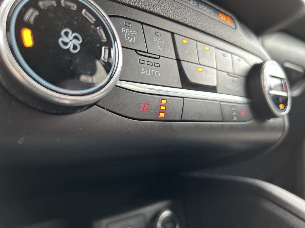 Used 2020 Ford Escape SE with VIN 1FMCU9G6XLUC38219 for sale in Bowmansville, NY