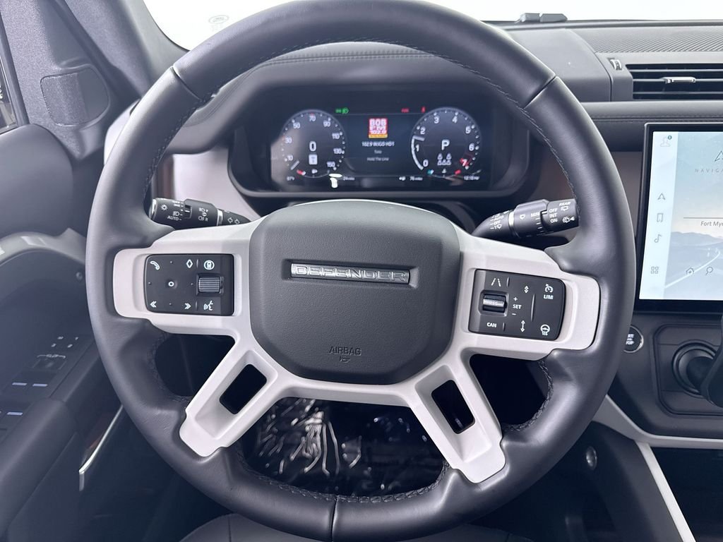 New 2026 BORASCO GRY MET Land Rover X-Dynamic SE image 14