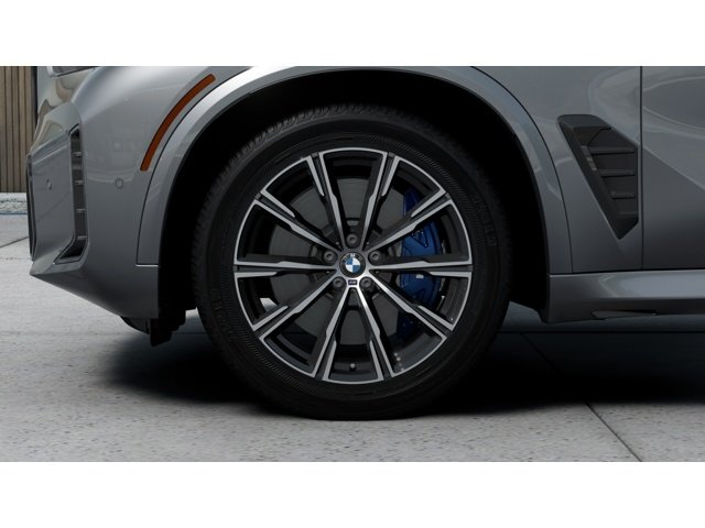 New 2026 Skyscraper Grey Metallic BMW X5 40i image 7