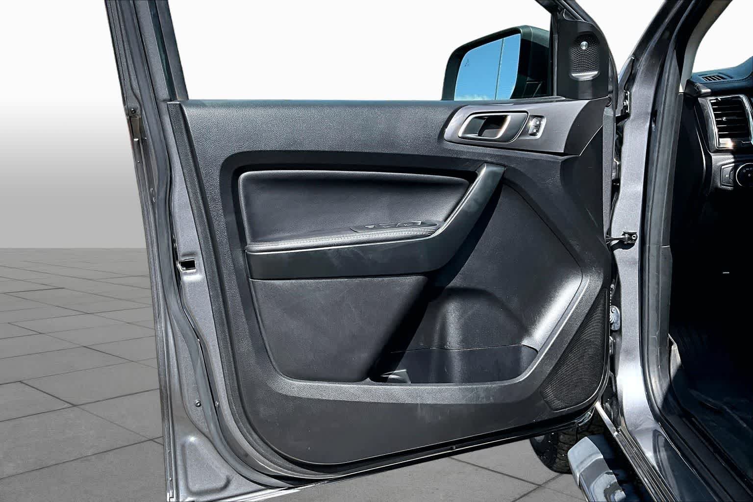 Used 2021 Carbonized Gray Metallic Ford LARIAT image 22