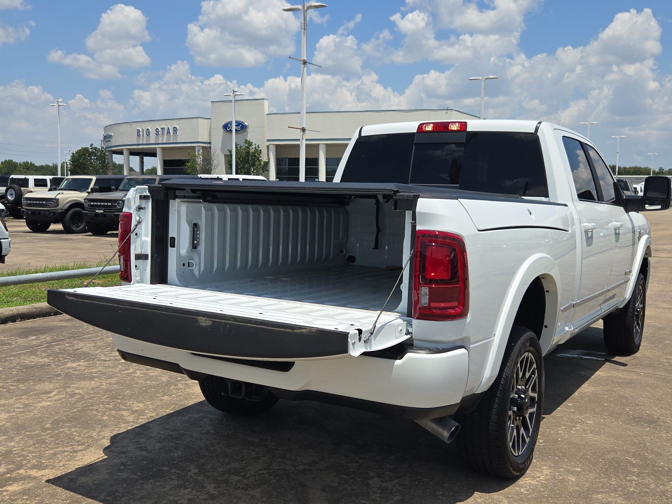 Certified Used 2025 Bright White Clearcoat Ram Limited image 27