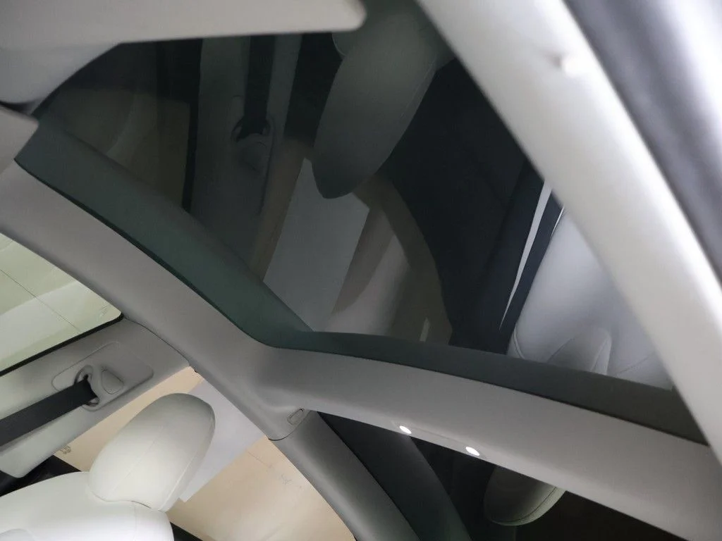 Used 2022 Silver Tesla Long Range image 22