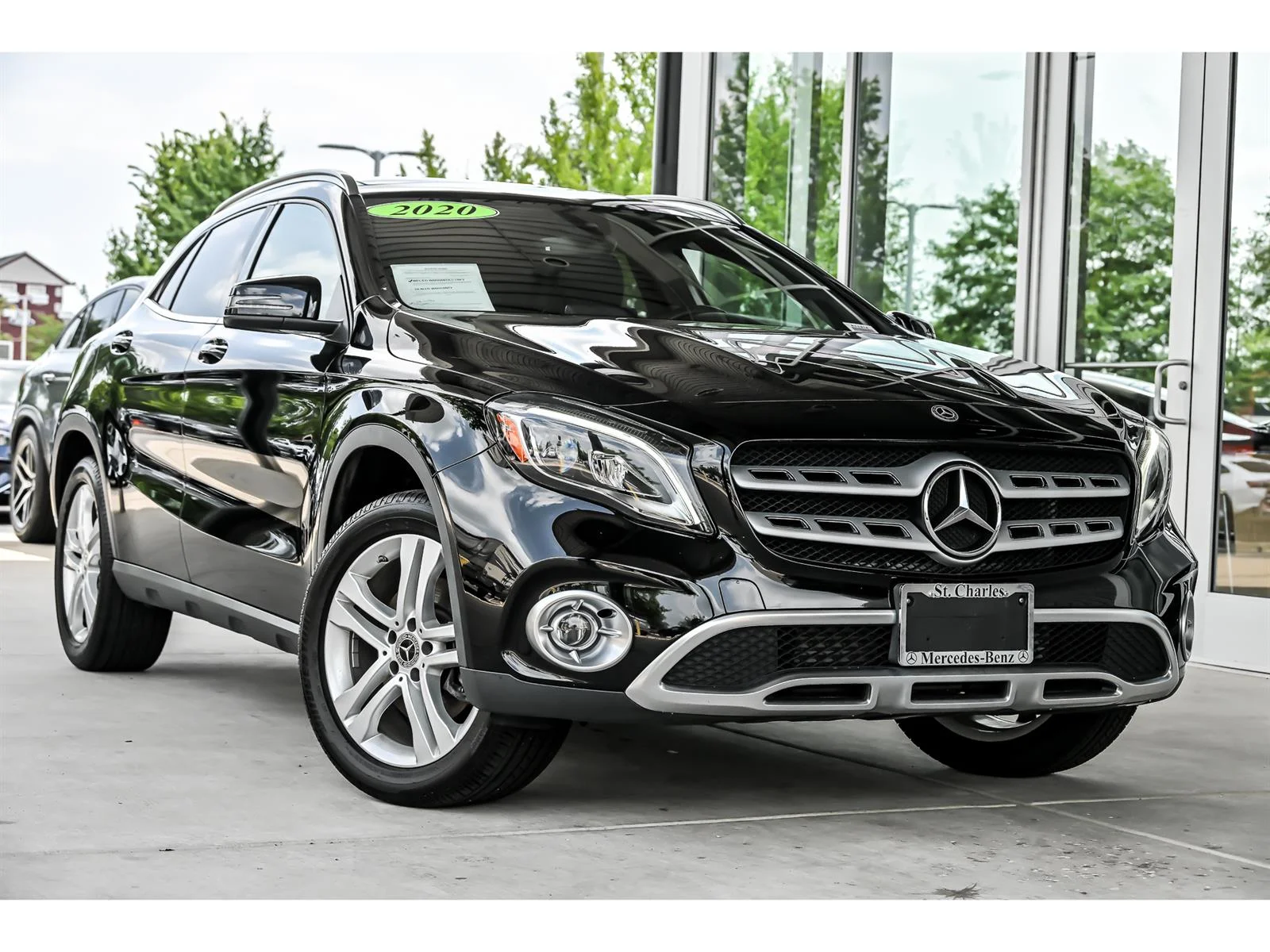 Used 2020 Black Mercedes-Benz GLA 250 4MATIC® image 1