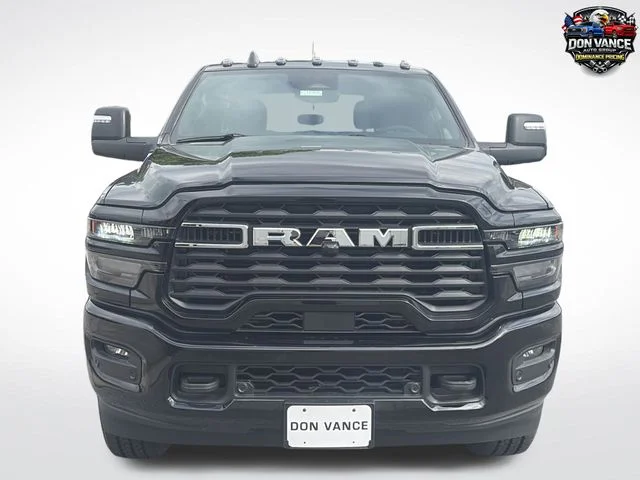 New 2026 Diamond Black Crystal Pearl-Coat Exterior Paint RAM Big Horn image 8