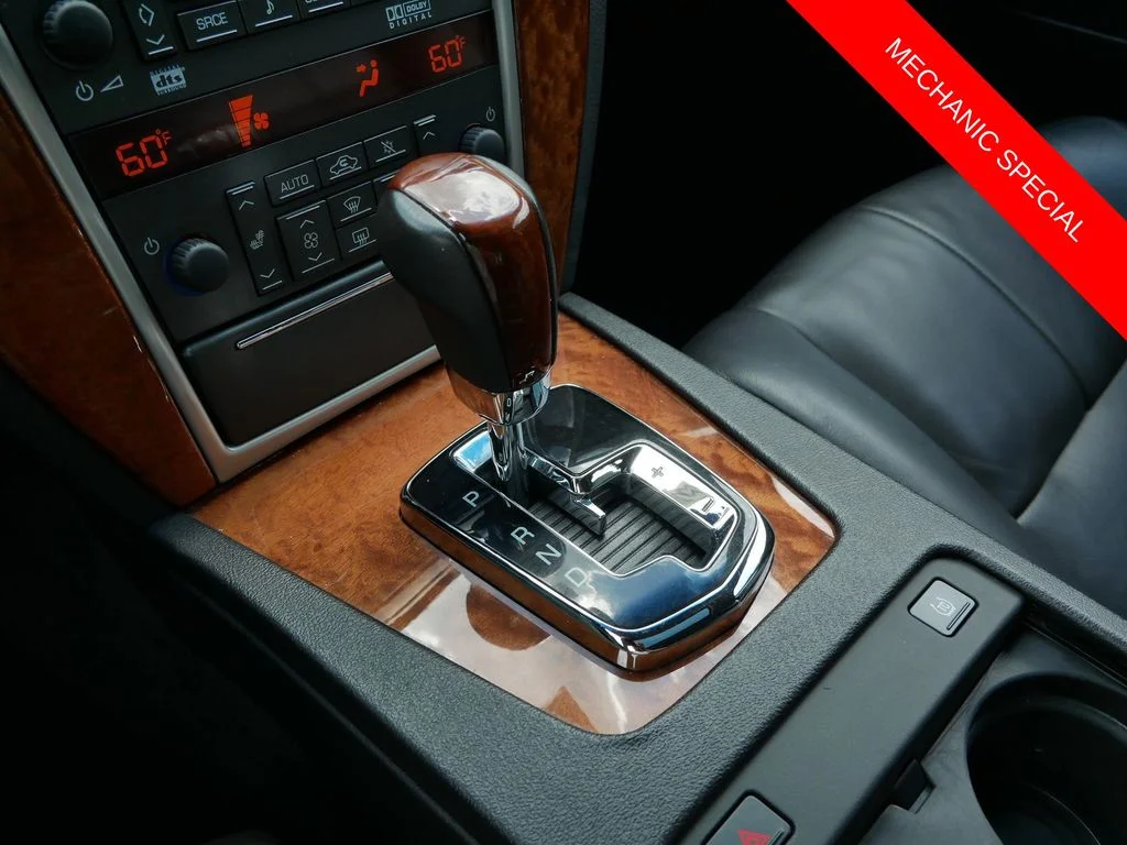Used 2009 Red Cadillac V8 image 23