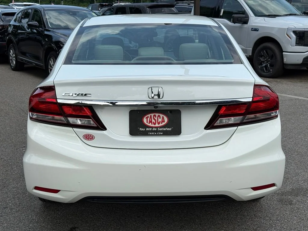 Used 2015 White Honda EX image 9
