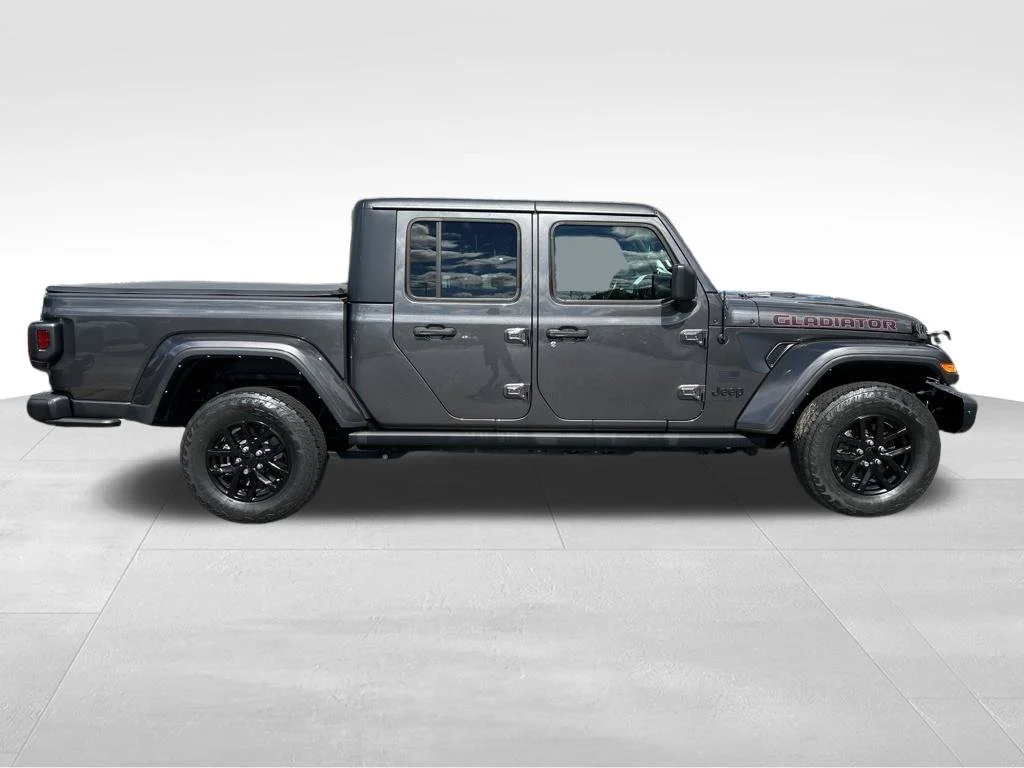 Used 2023 Gray Jeep Sport image 7
