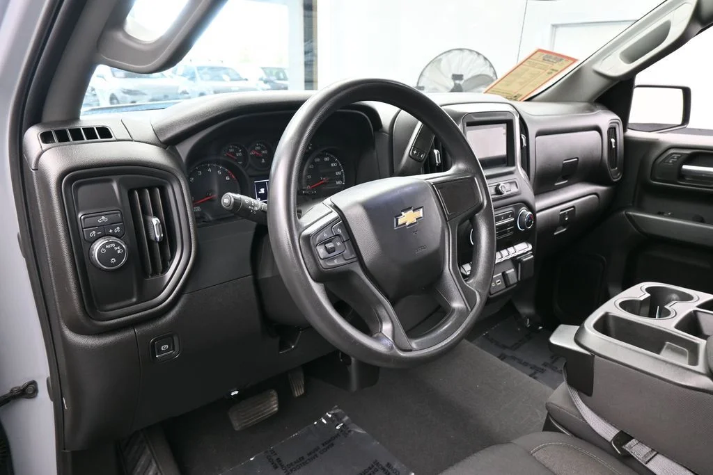 Used 2024 Slate Gray Metallic Chevrolet Custom image 9