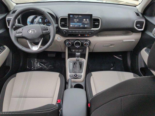New 2026 Silver Hyundai SEL image 15