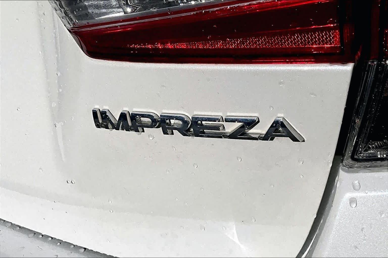 Used 2023 Crystal White Pearl Subaru  image 10
