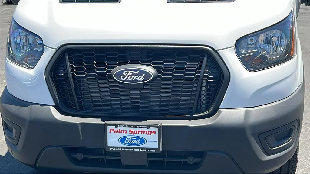 New 2026 Oxford White Ford Cargo Van image 3