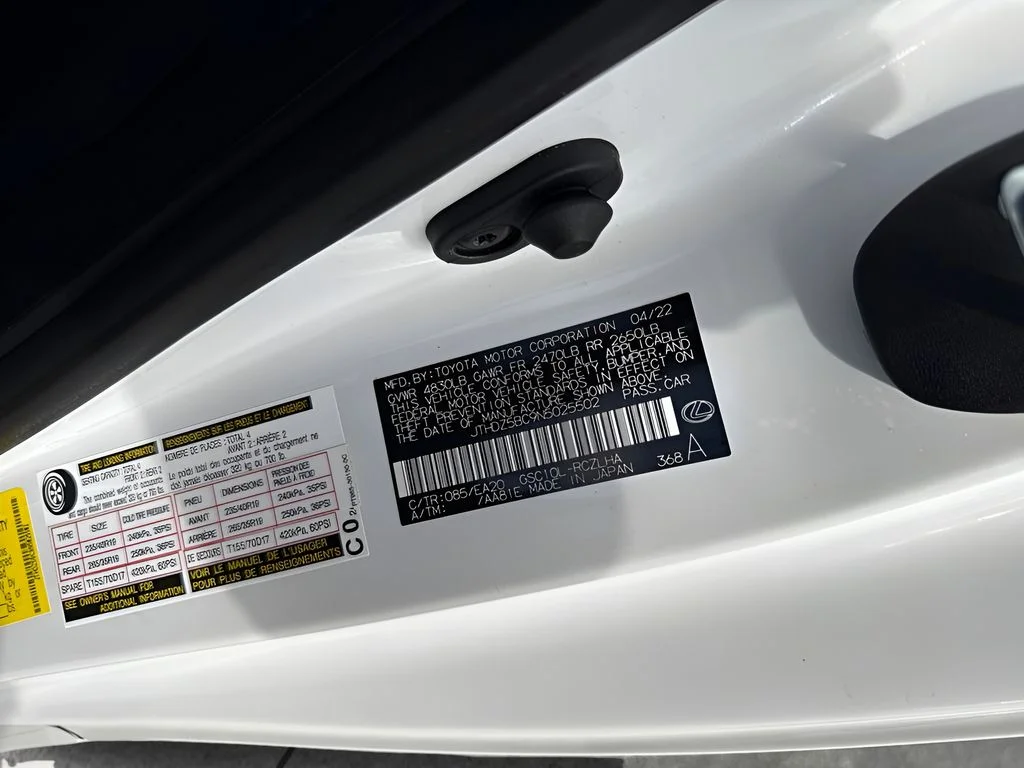 2022 Lexus RC 350 - Photo 23