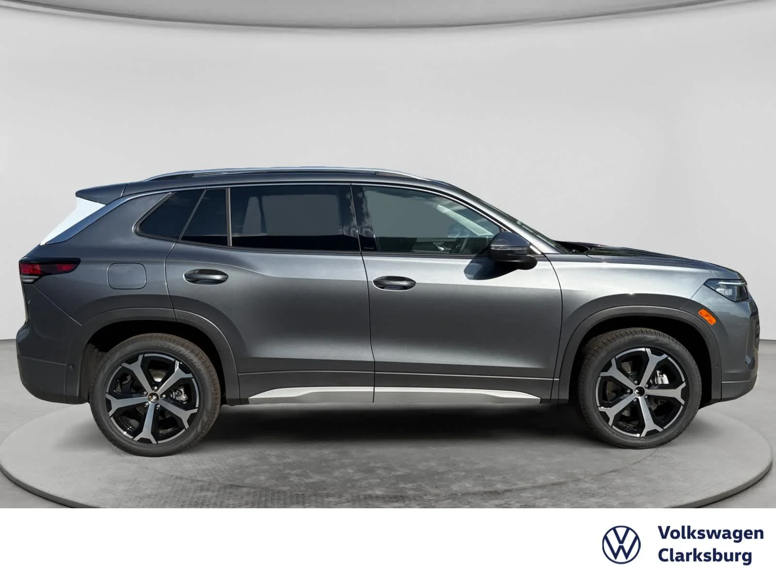 New 2026 Platinum Gray Metallic Volkswagen SE image 4