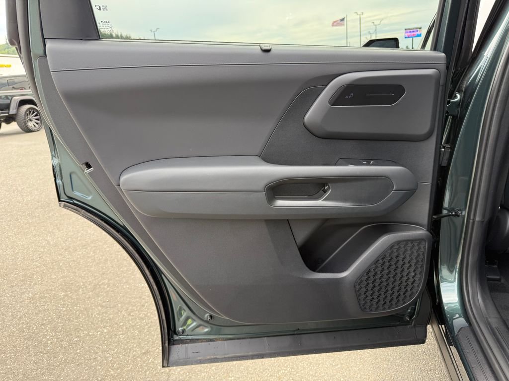 New 2027 Black Jade Green Kia X-Line EX image 26