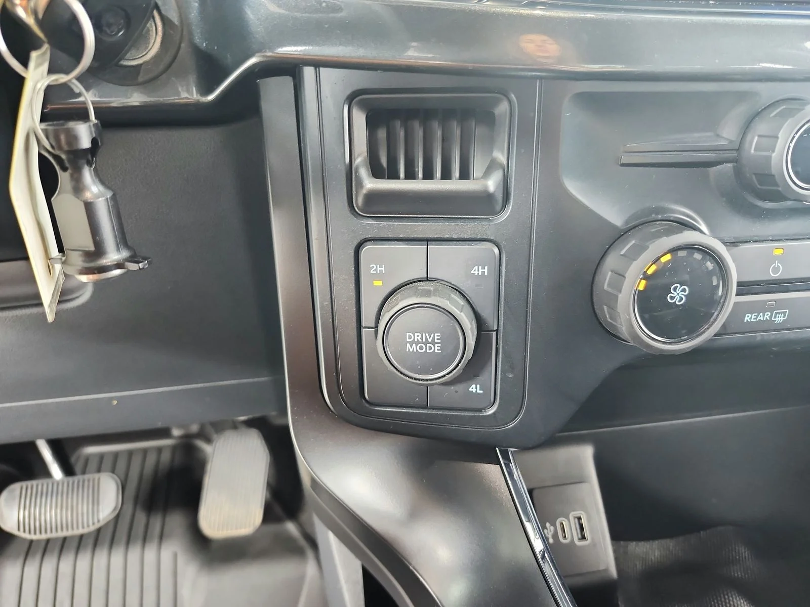 Used 2025 Space White Metallic Ford STX image 25