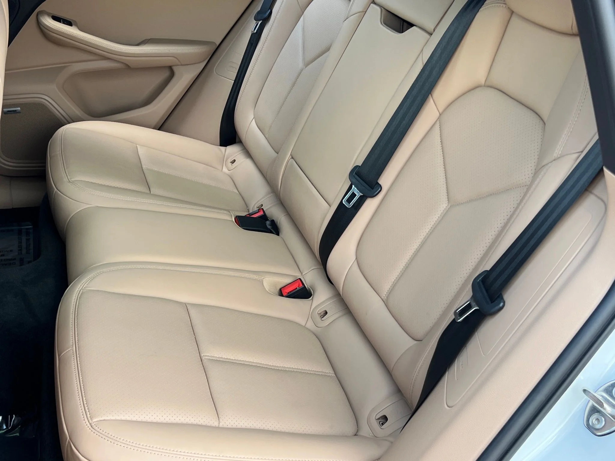 Used 2023 White Porsche Base image 19