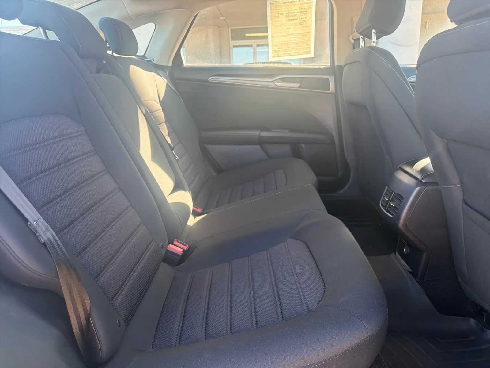 Used 2020 Alto Blue Metallic Tinted Clearcoat Ford SE image 9