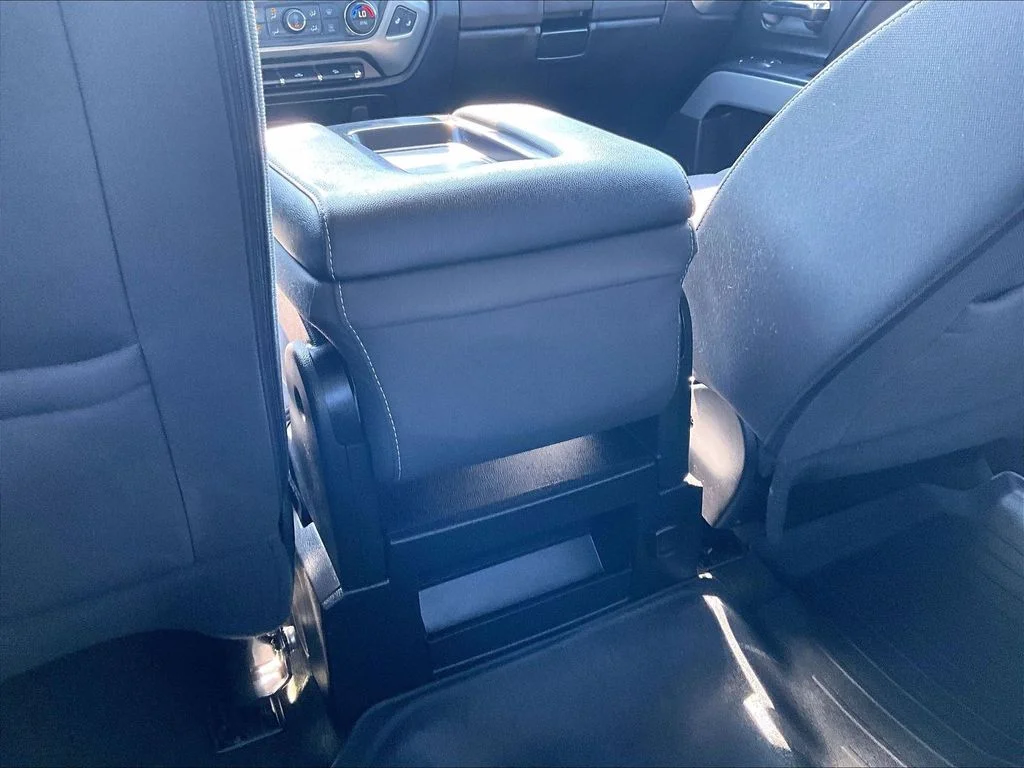 Used 2016 Black Chevrolet LT image 35
