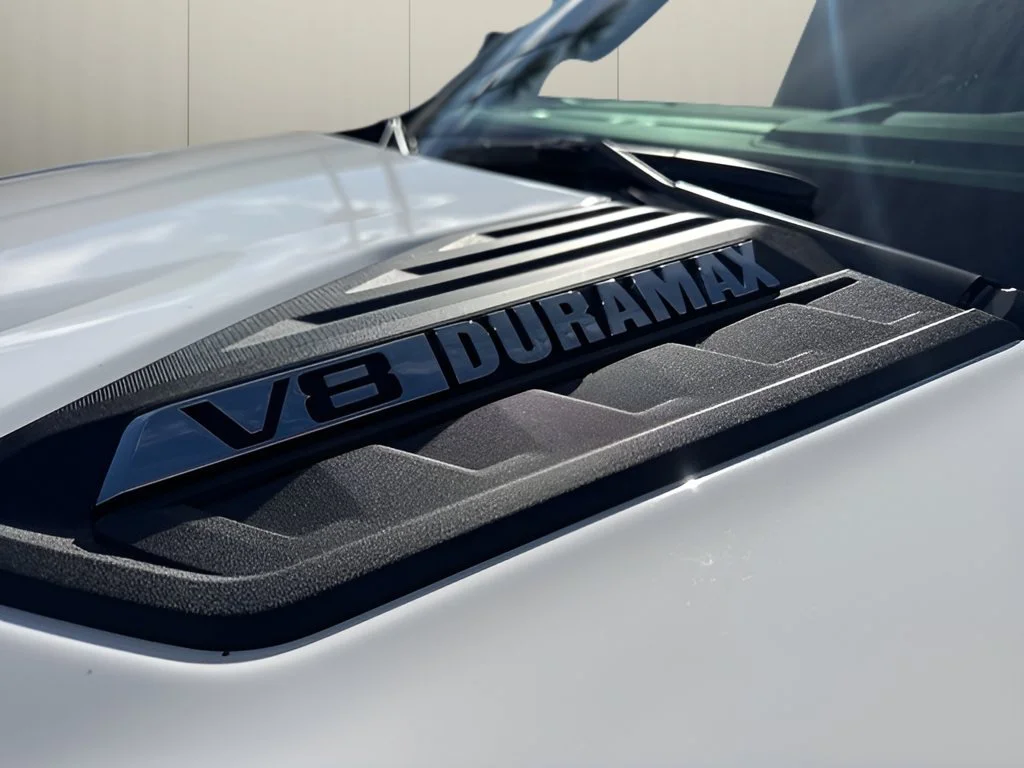 New 2026 Summit White Chevrolet LTZ image 34