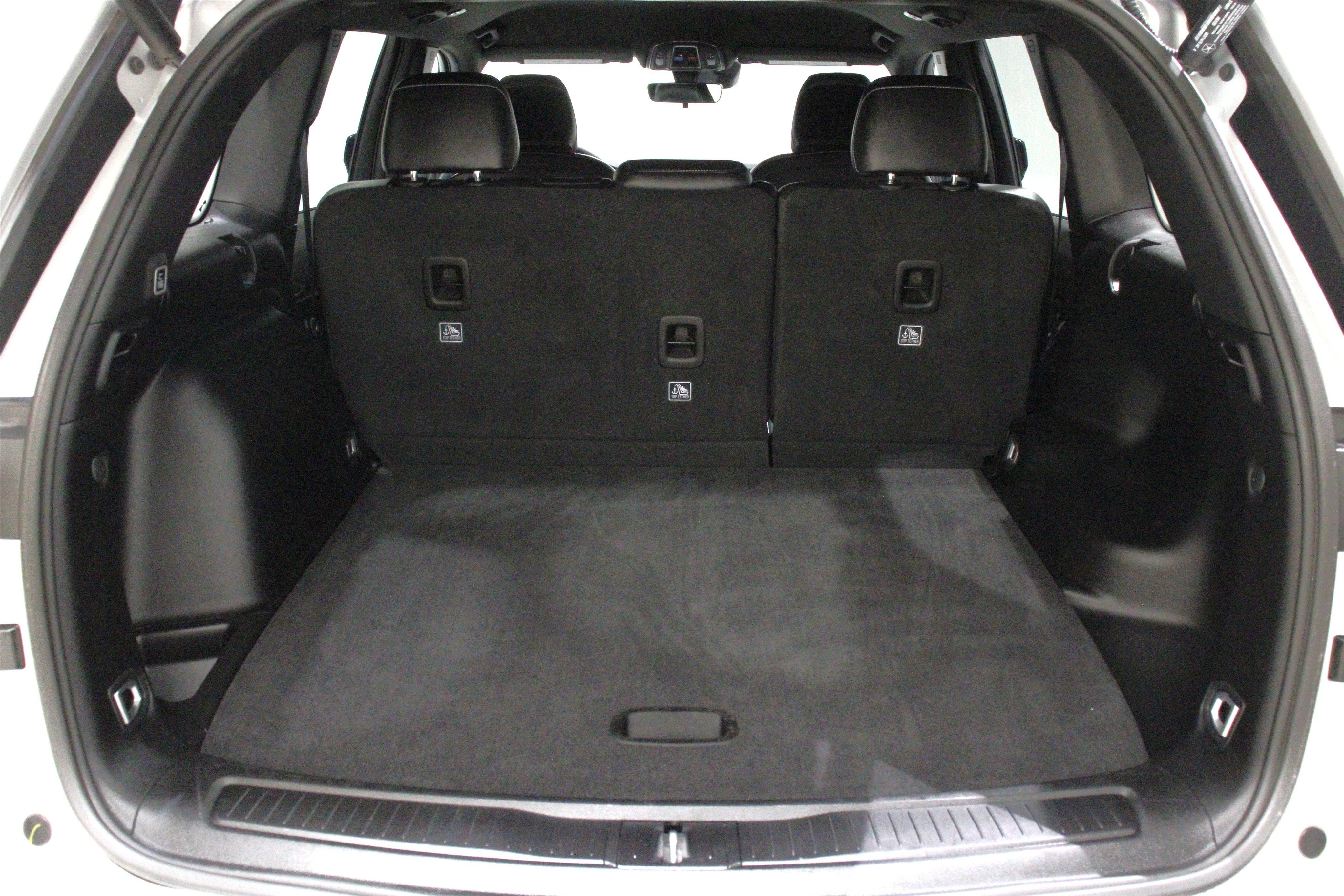 Used 2025 Silver Zynith Jeep Altitude image 26