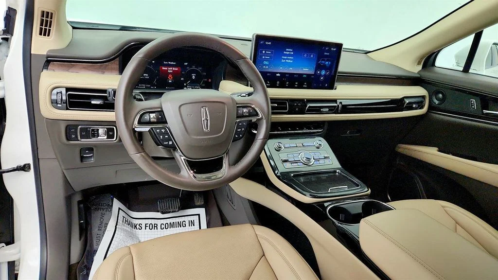 Used 2023 Pristine White Metallic Tri-Coat Lincoln Reserve AWD w/ 2.7L Twin-Turbo V6 & Co-Pilot360 Plus image 13