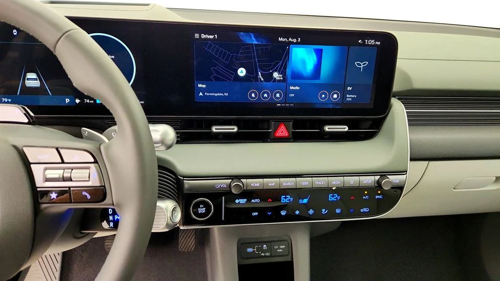 Used 2025 Cyber Gray Hyundai Limited AWD image 17
