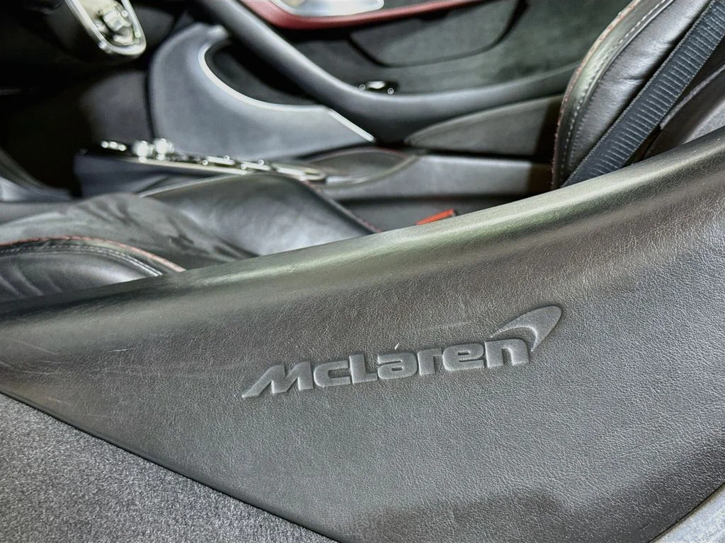 Certified Used 2023 McLaren Orange McLaren  image 21