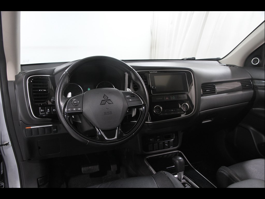 2017 Mitsubishi Outlander GT - Photo 6