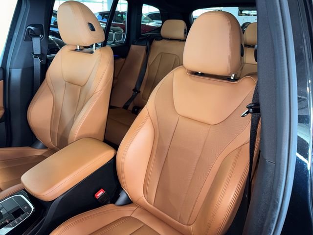 Used 2023 Black Sapphire Metallic BMW sDrive30i image 33