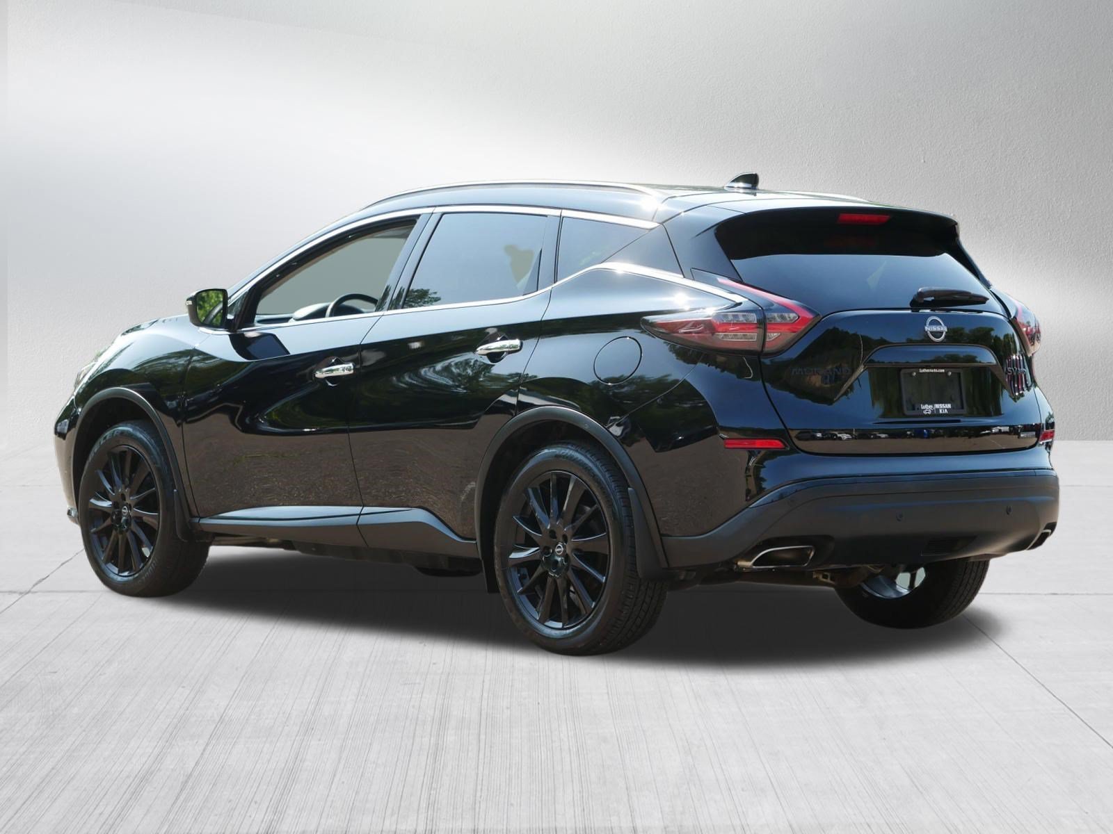 Used 2024 Super Black Nissan SV image 5