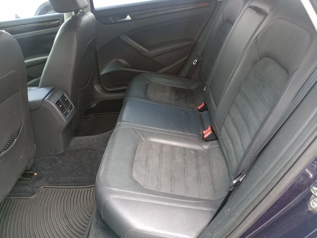 Used 2014 Blue Volkswagen SEL Premium image 10