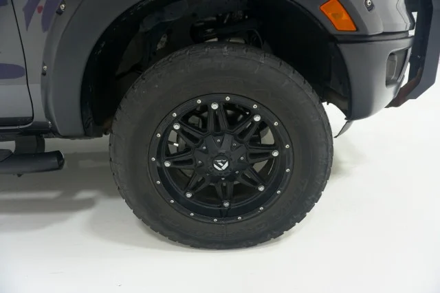 Used 2019 Magnetic Metallic Ford LARIAT image 5