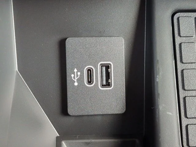 New 2026 Carbonized Gray Metallic Ford Lariat® image 23