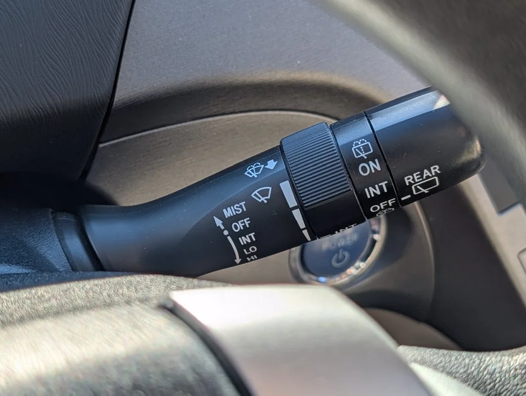 Used 2012 Beige Toyota Three image 31