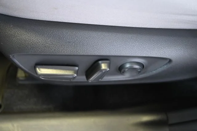 Used 2021 Silver Toyota XLE image 23