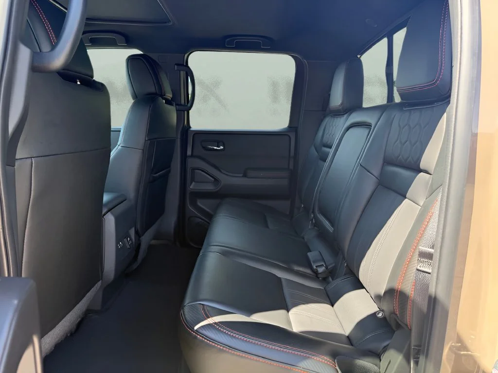 Used 2023  Nissan PRO-4X image 31