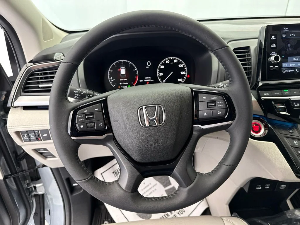New 2026 Solar Silver Metallic Honda Touring image 29