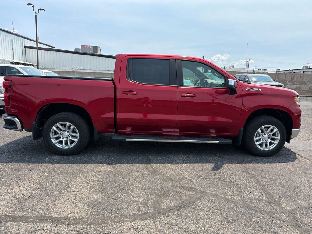 Used 2023 Red Chevrolet LT image 4