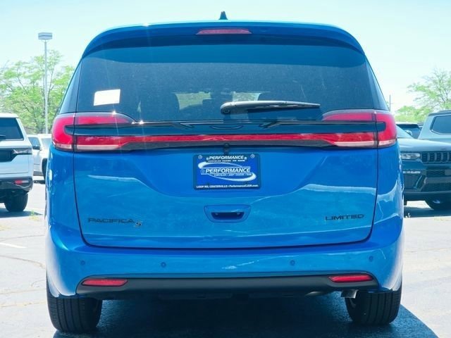 New 2027 Hydro Blue Pearl-Coat Exterior Paint Chrysler Limited image 25