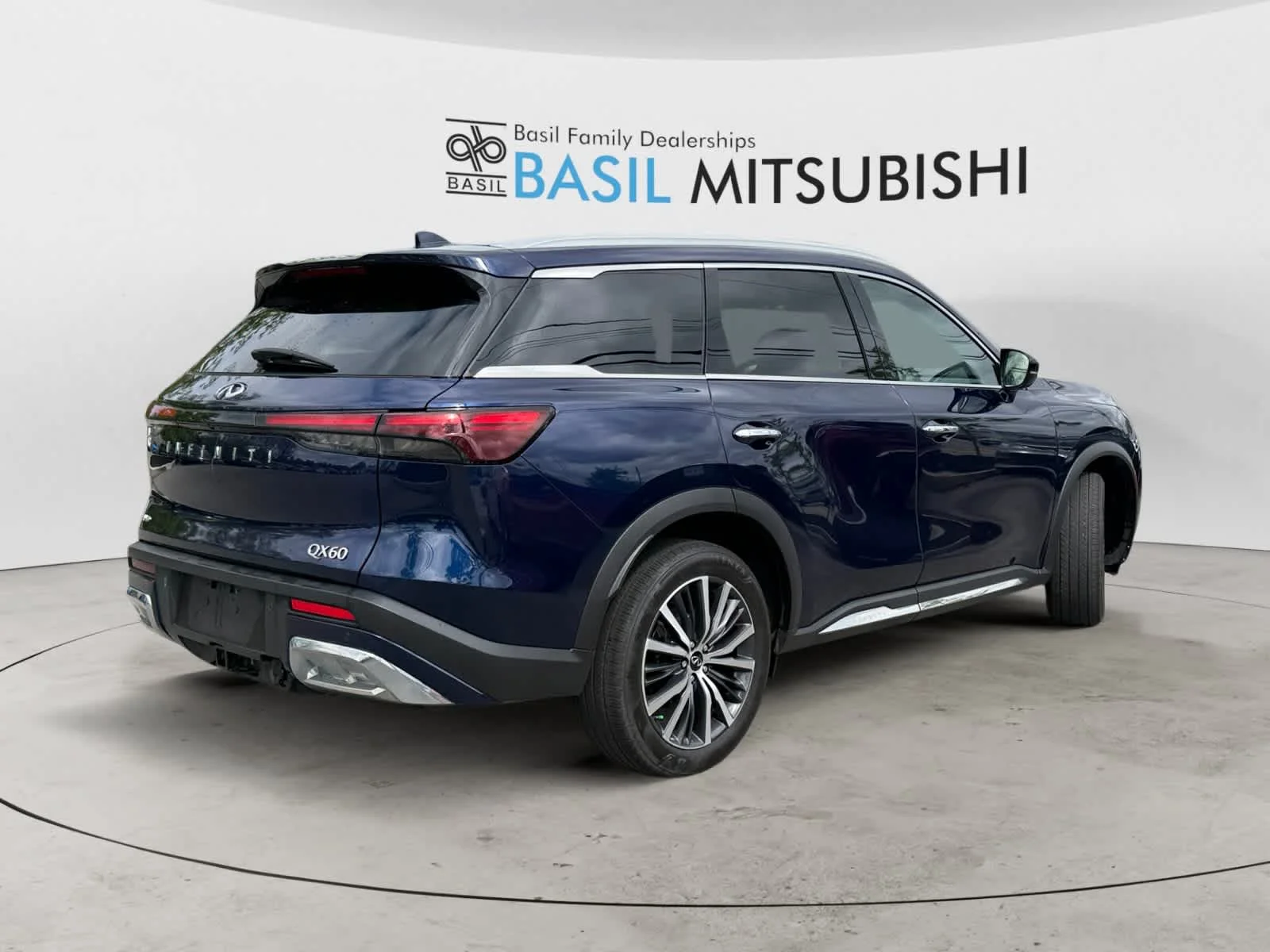 Used 2022 Grand Blue INFINITI SENSORY image 5