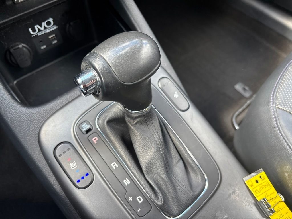 Used 2015 Gray Kia EX image 30