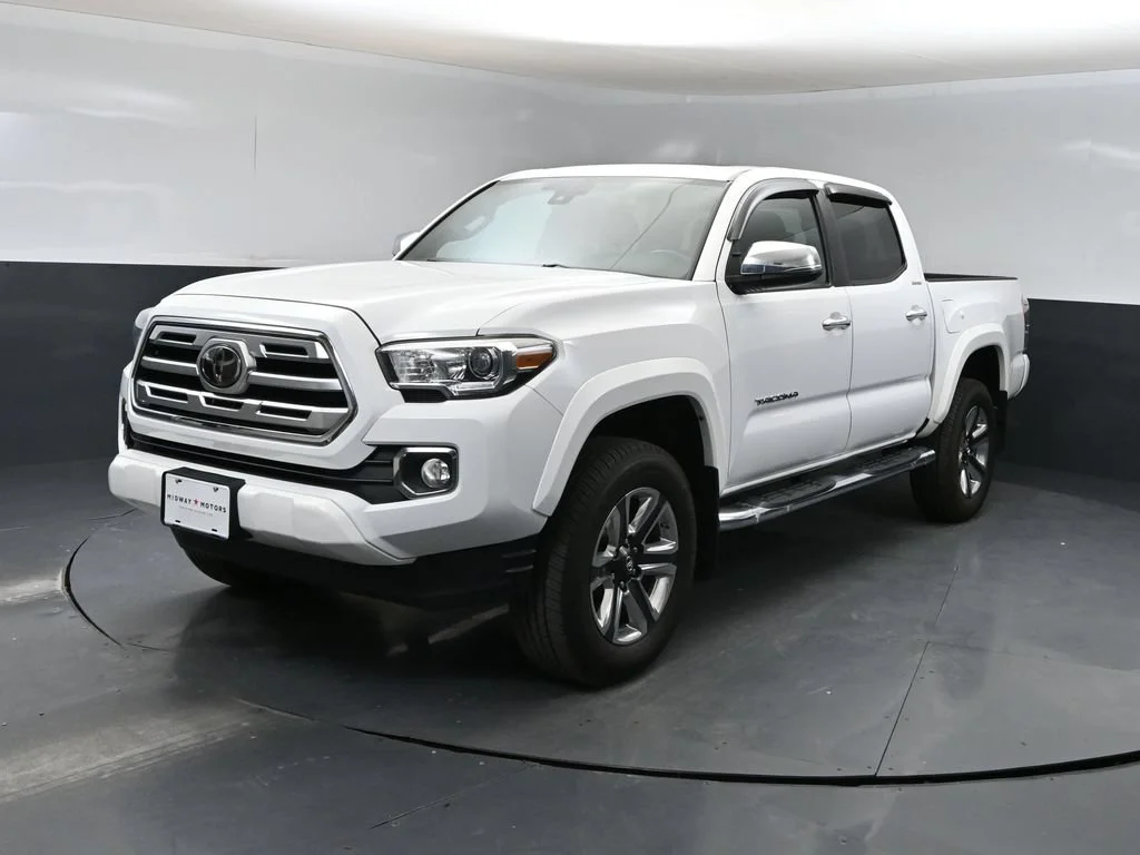 Used 2018 Super White Toyota Limited image 5