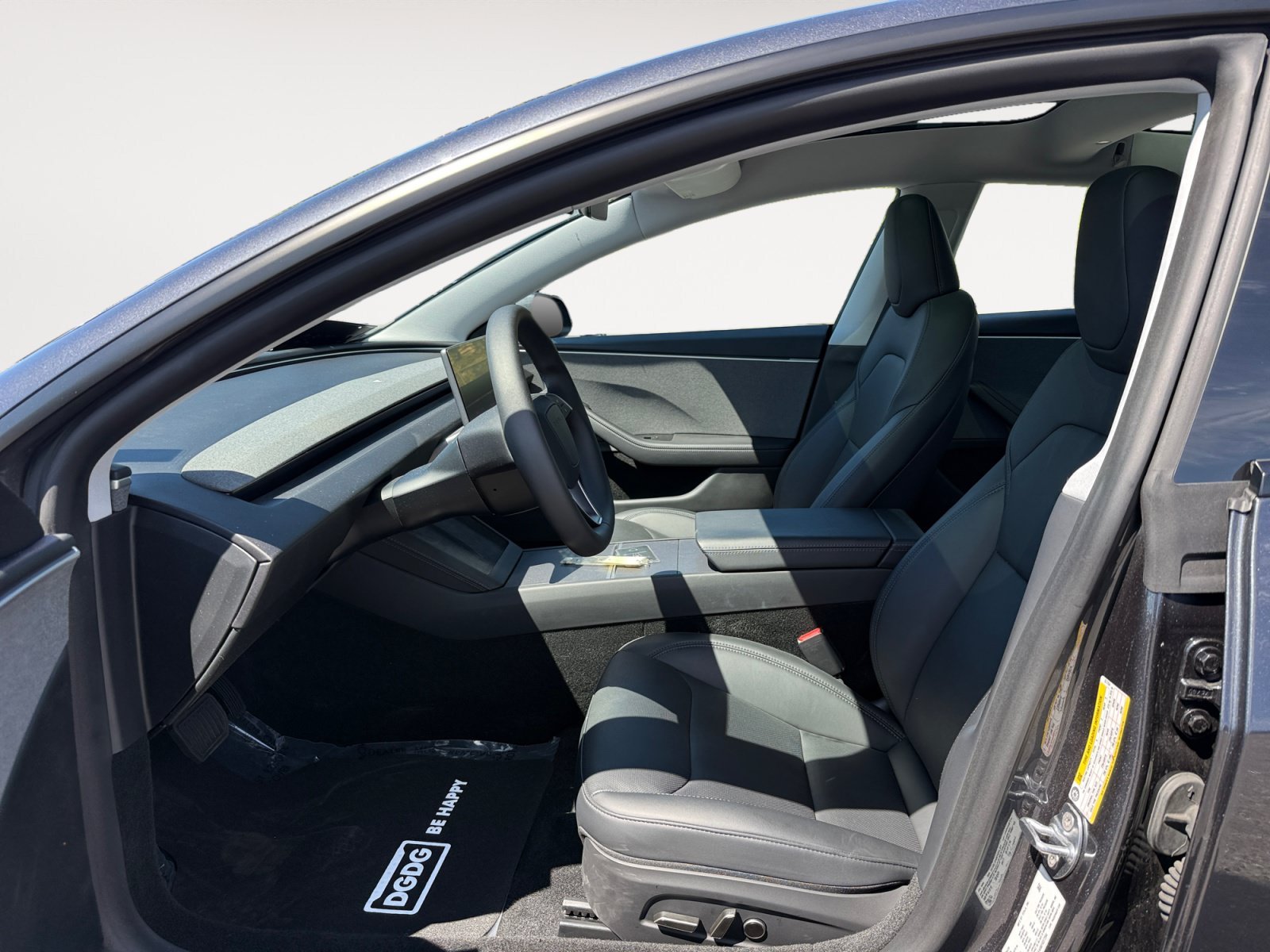 Used 2025 Stealth Gray Tesla Long Range image 10