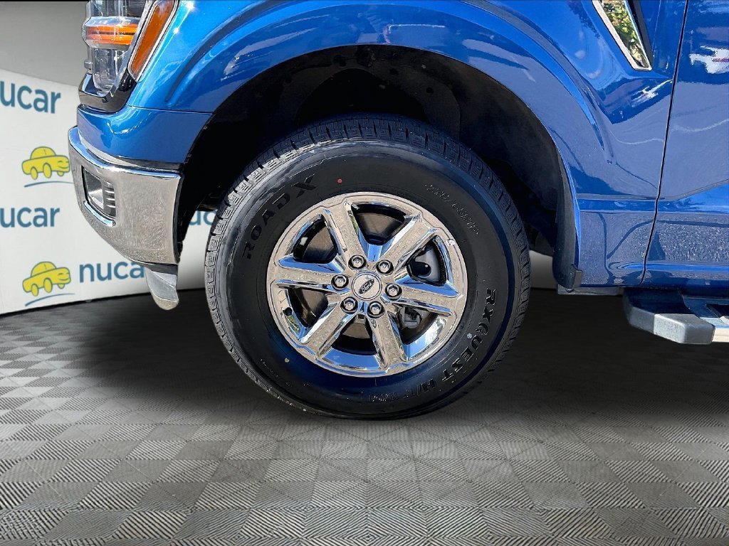 Used 2025 Blue Ford XLT image 7