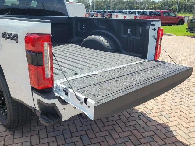 New 2026 Oxford White Ford XLT image 11