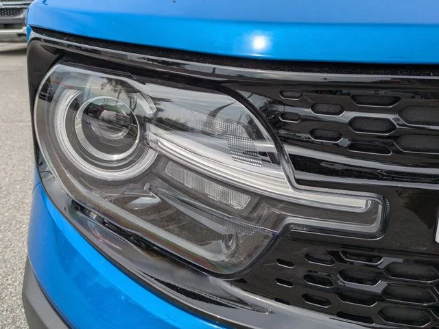 New 2026 Velocity Blue Metallic Ford Outer Banks® image 10