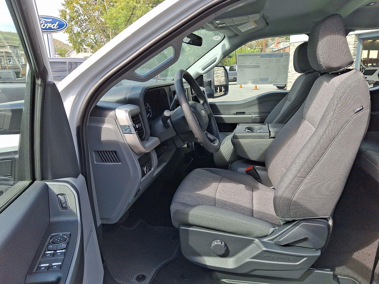 New 2026 Oxford White Ford F-350® XL image 10